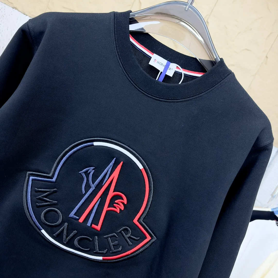 ： 🤳𝐌𝐎𝐍𝐂𝐋𝐄𝐑 ：☑️ 440 👕 ：☑️ 1*1 。🔜 。 ：☑️ 3D ，🇧🇫 1：1 。 ， ， ！🇲🇩 ！ Size：☑️S 〰️M 〰️L 〰️XL 〰️XXL